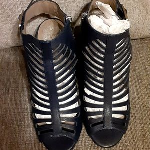 Vince Camuto Navy Heels